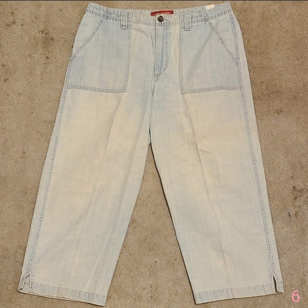 Gloria Vanderbilt capris | 14